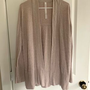 Lululemon light pink blush cardigan 6 with pockets